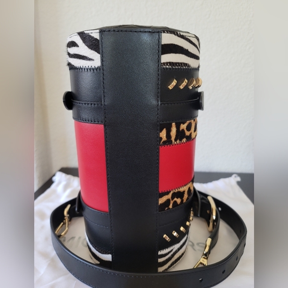 MICHAEL Michael Kors Stanton Barrell Bag - Picture 6 of 10